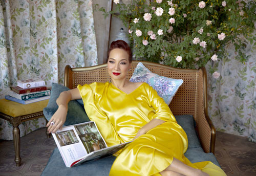 NSND Lê Khanh: 'Tôi nịnh chồng để vào Nam làm việc'