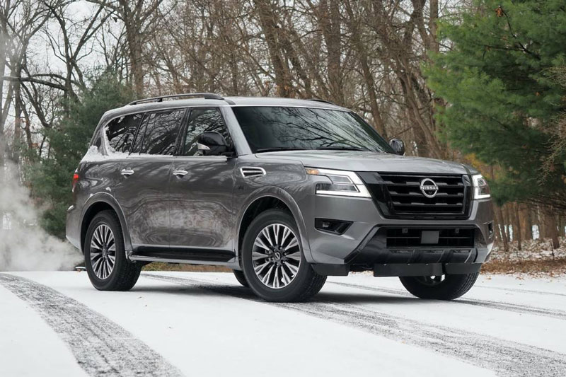 SUV Nissan sử dụng động cơ V8, giá hơn 1,1 tỷ đồng