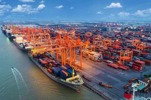 Việt Nam nhập siêu khoảng 250 triệu USD trong nửa đầu tháng 1