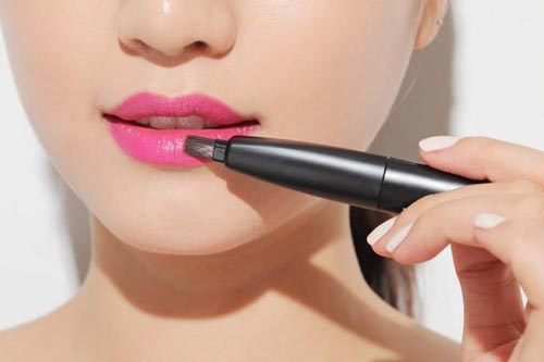 6 loại mỹ phẩm con gái lúc nào cũng phải có trong túi xách