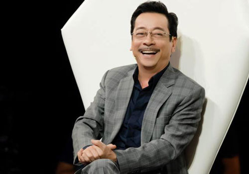 NSND Hoàng Dũng đạp xe lên dốc từ 8h tối đến 3h sáng chỉ vì cảnh quay 20 giây