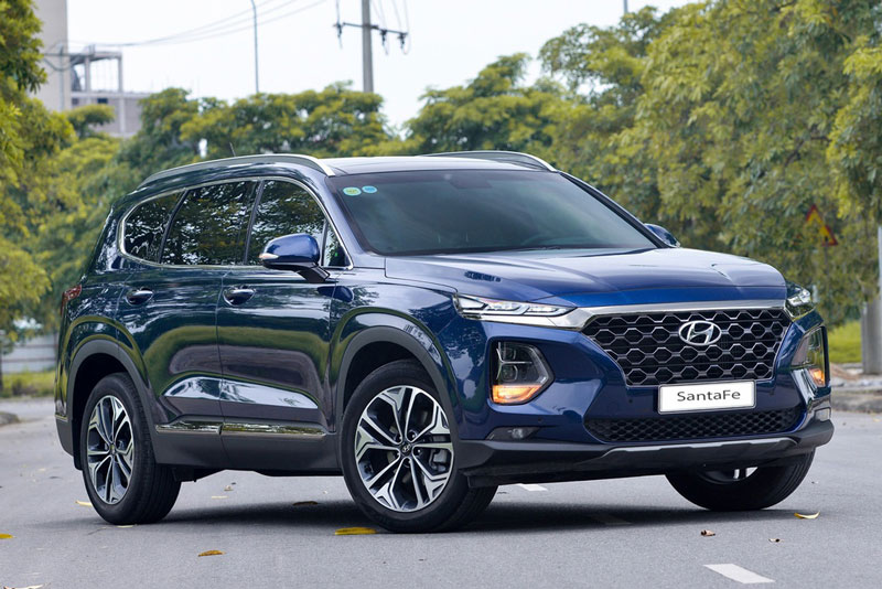Hyundai Santa Fe bỏ xa Toyota Fortuner về doanh số trong tháng 12/2020