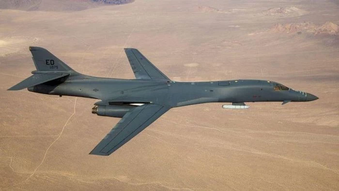 Mỹ đã điều cùng lúc 4 máy bay ném bom chiến lược siêu thanh B-1B Lancer tới sát biên giới Nga. Ảnh: Avia-pro.