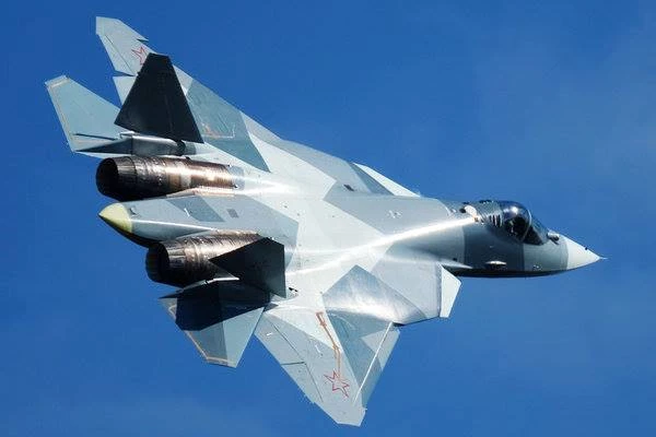 Ấn Độ có thể mua tiêm kích tàng hình Su-57 thay vì Rafale? Ảnh: Avia-pro.
