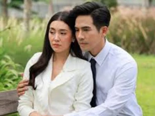"Đá" người yêu để theo gái trẻ, chàng trai choáng váng khi rơi vào cái bẫy cực lớn, nhắn tin xin quay lại thì nhận "cú vả" sâu sắc