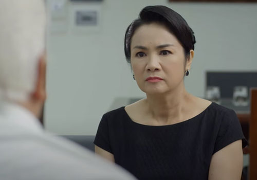 Tranh cãi về những điểm trừ của phim "Hướng dương ngược nắng"