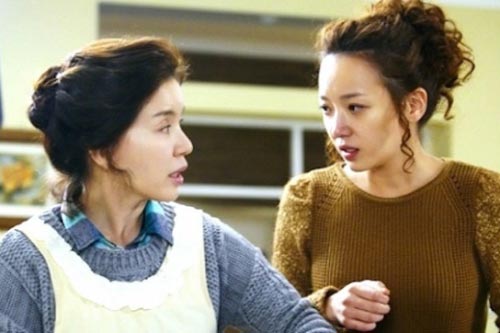 6 dấu hiệu của mẹ chồng khó tính, phụ nữ không biết cư xử khéo léo thì chắc chắn khổ