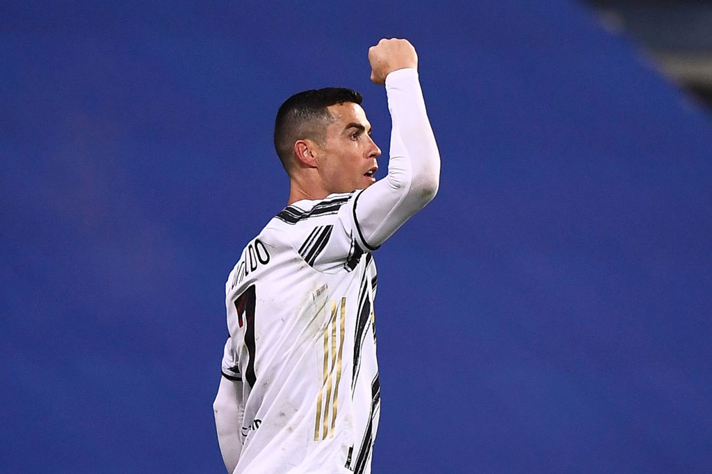 Ronaldo bị từ chối kỷ lục ghi bàn