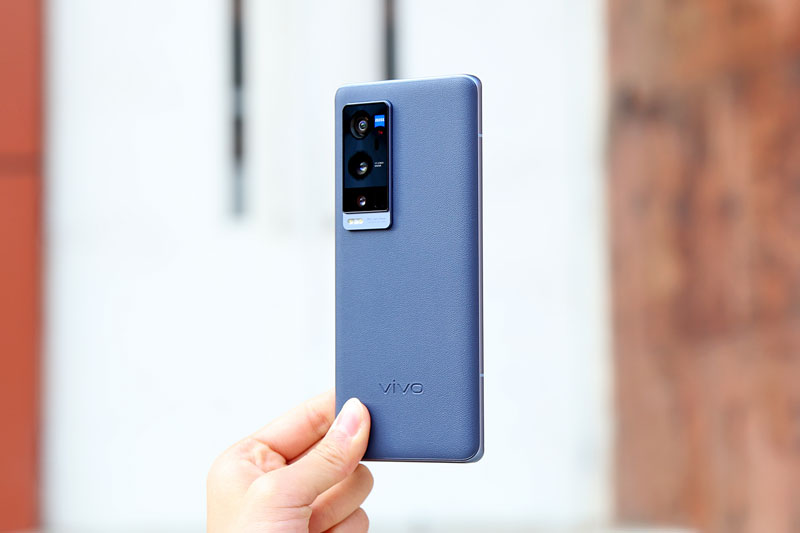 Cận cảnh Vivo X60 Pro Plus 5G với chip S888, RAM 12 GB, màn hình 120 Hz, giá 21,51 triệu