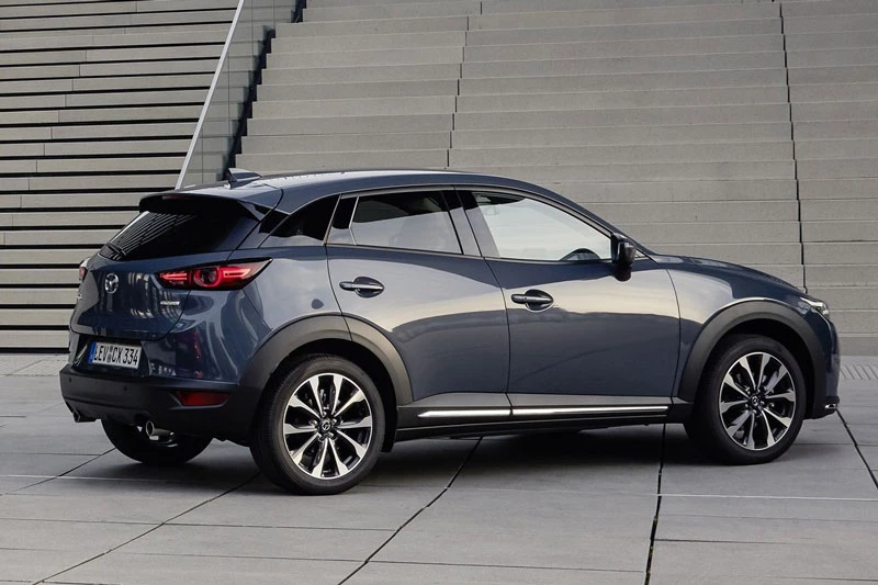 9. Mazda CX-3 2021 (giá khởi điểm: 20.640 USD).