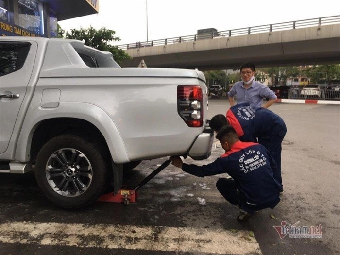 Kiểm tra, chăm sóc lốp xe thế nào để yên tâm trước những chuyến đi xa