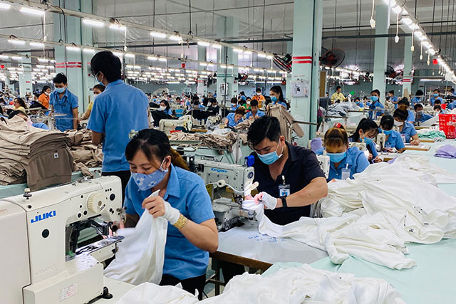 70% công nhân TP Hồ Chí Minh không về quê ăn Tết