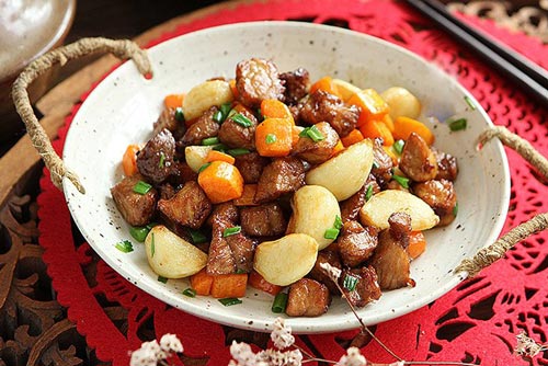 Thịt nạc nấu với củ này, chưa cần mời cả nhà đã ăn ngay vì quá thơm ngon, lạ miệng