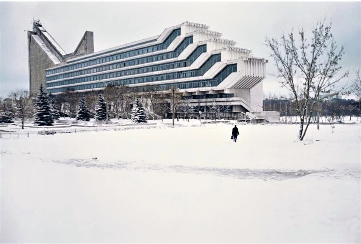 Tòa nhà thứ 15 của Đại học Bách khoa Quốc gia Belarus, Minsk, Belarus.