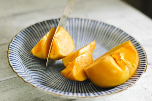 Hồng giòn ngon ngọt đến mấy cũng phải nhớ kỹ những điều này khi ăn, cẩn thận mang bệnh vào người