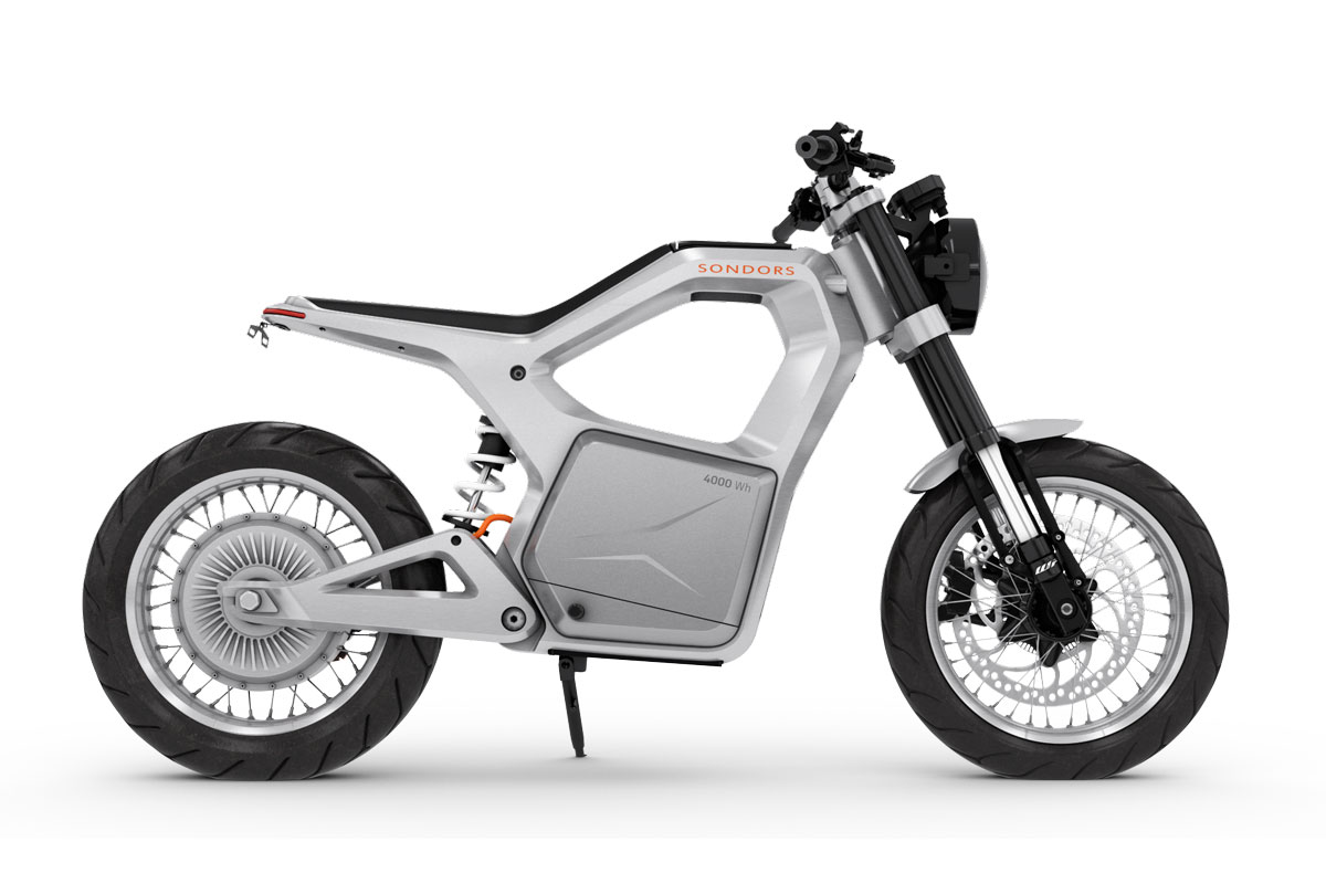 Môtô điện mạnh 20 mã lực, giá gần 116 triệu đồng