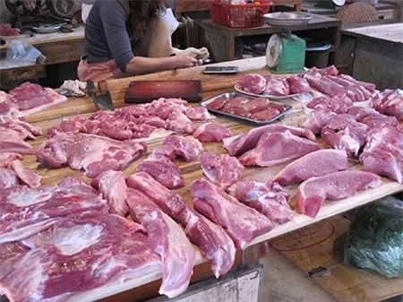 Một trong những điểm nhận biệt thịt lợn tăng trọng nhanh nhất là mùi thuốc kháng sinh nặng nề trong thịt