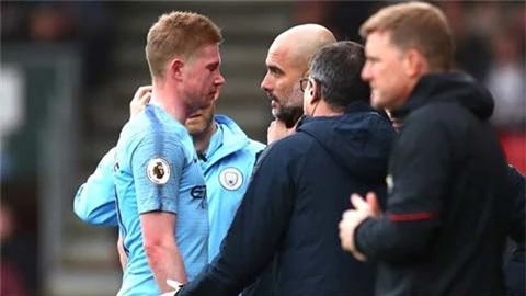 HLV Guardiola nhắn nhủ các cầu thủ Man City điều gì khi De Bruyne chấn thương?