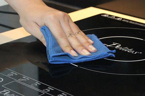 Bí kíp vệ sinh bếp từ nhanh gọn, hiệu quả nhất