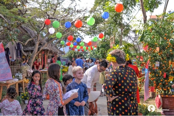 “Hương vị Tết” là lễ hội Tết tuyết vời để cùng nhau đón xuân Tân Sửu và giới thiệu văn hóa truyền thống tới bạn bè quốc tế (ảnh của sự kiện Tết của trường xuân 2019)