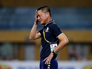 HLV Chu Đình Nghiêm lo CLB Hà Nội không vào được top 6