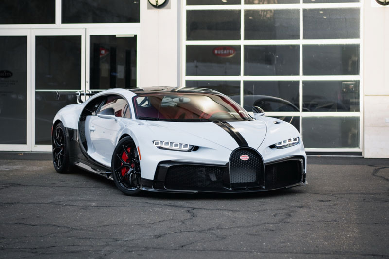 Cận cảnh siêu xe đường đua Bugatti Chiron Pur Sport 
