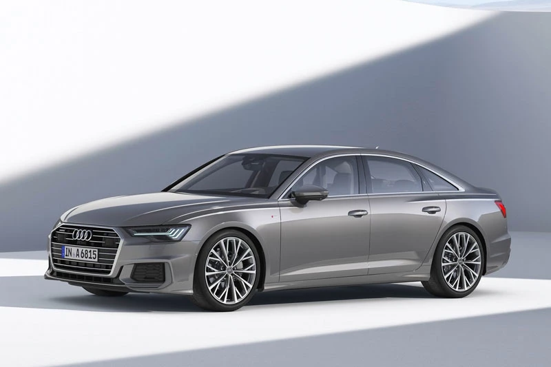 4. Audi A6 2021 (giá khởi điểm: 55.945 USD).