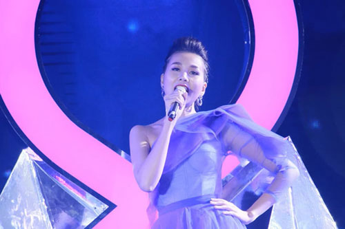 Thanh Hằng: 'Thật ra tôi biết hát, nhưng chuyện trở thành ca sĩ lại là điều khác nhau'