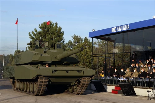 Chiếc xe tăng chiến đấu chủ lực của Thổ Nhĩ Kỳ sử dụng khung gầm Leopard 2A4 và tháp pháo Altay. Ảnh: Defence Blog.