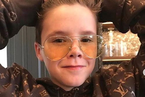 Cậu út nhà David Beckham bị chế giễu khi bán áo cũ với giá tiền tỷ