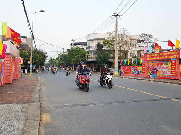 Đà Nẵng: Ra quân ngăn chặn lợi dụng bán hàng rong, ăn xin chèo kéo du khách trong dịp Tết