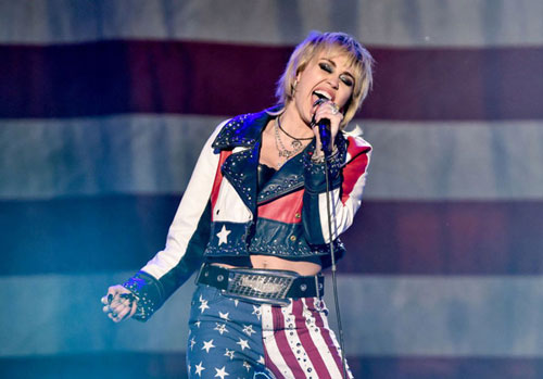 Miley Cyrus sẽ biểu diễn tại Super Bowl 2021