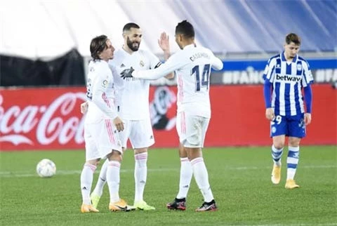Trợ lý Bettoni giúp Real Madrid đánh bại Alaves để ngắt mạch 3 trận liền không thắng
