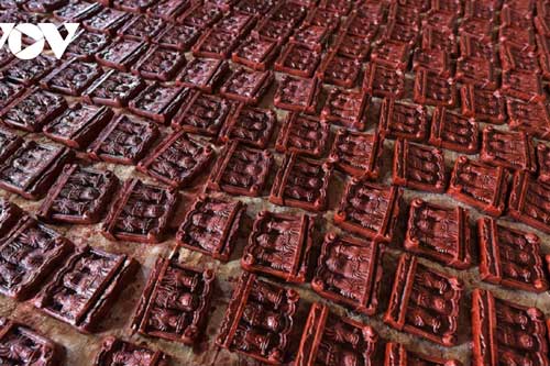 Thừa Thiên Huế: Làng làm tượng ông Táo tất bật vào vụ Tết