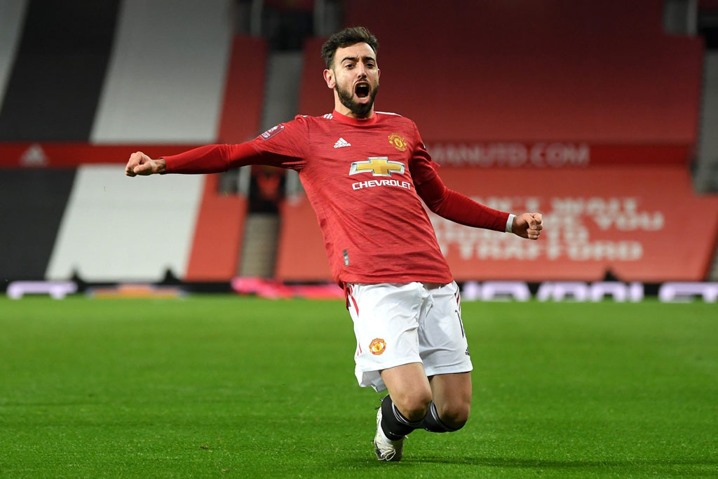 HLV Solskjaer tiết lộ lý do giúp Bruno Fernandes sút phạt thành bàn