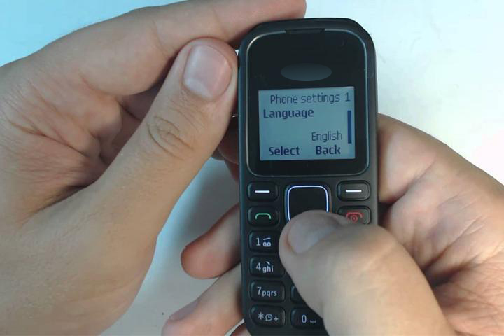 Những điện thoại 2G, 3G sản xuất hoặc nhập khẩu vào Việt Nam trước 1/7 vẫn được phép lưu hành.