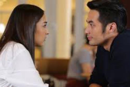 Gọi điện mời vợ cũ tham dự lễ tái hôn thì nhận được câu trả lời "tái mặt", điều chồng cũ không ngờ là lời nói đó 1 năm sau lại "ứng nghiệm"