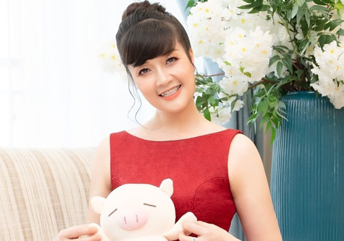 Vân Dung nóng nảy, bốc đồng, chăm kiếm tiền chẳng kém đàn ông