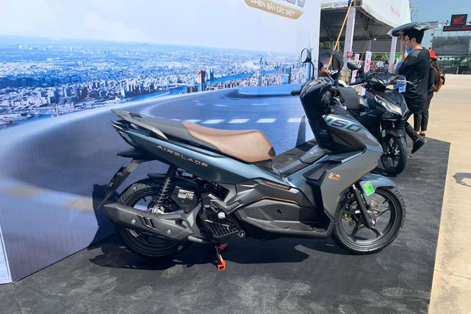 Honda Việt Nam ưu đãi ‘khủng’ cho khách hàng mua xe Air Blade 150 2021