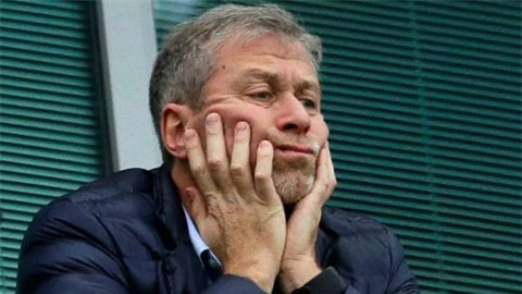 Abramovich mất hơn 100 triệu bảng vì sa thải các HLV của Chelsea