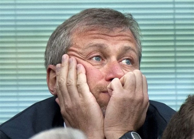 Abramovich vẫn chưa thay đổi sự thiếu kiên nhẫn với các HLV của Chelsea