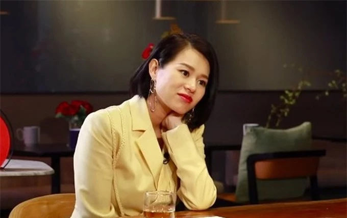 Hồ Hạnh Nhi: 'Tôi hận mẹ vì bà ấy bỏ rơi mình từ nhỏ'