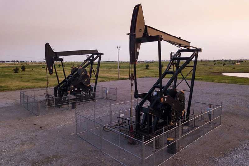 Giá xăng, dầu (26/1): Duy trì đà tăng