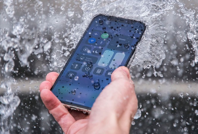 Hướng dẫn kiểm tra khả năng chống nước trên iPhone