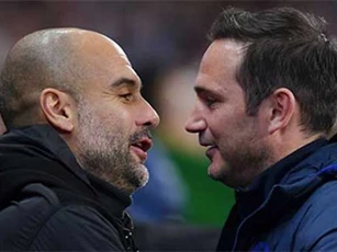 Guardiola ngầm chỉ trích Chelsea, mời Lampard đi ăn tối