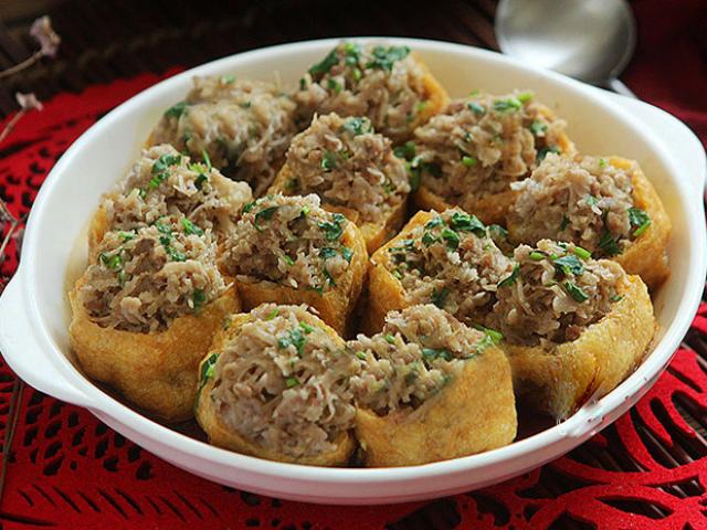 Đậu nhồi thịt lại thêm củ này vào, ăn một miếng ai cũng tưởng mua ở nhà hàng về