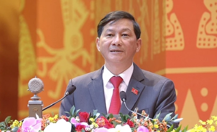 Bí thư Tỉnh ủy, Chủ tịch HĐND tỉnh Lâm Đồng Trần Đức Quận trình bày tham luận tại Đại hội.