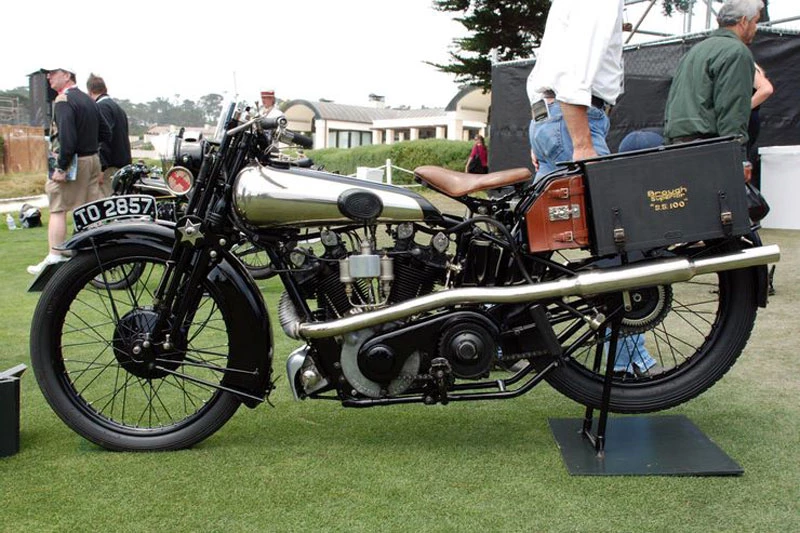 8. Brough Superior SS100 Alpine Grand Sports 1926 (giá: 453.000 USD).