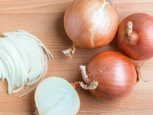 Trị rụng tóc hiệu quả chỉ bằng cách dùng hành tây