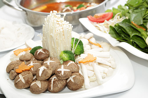 Không thể bỏ qua món lẩu nấm thơm ngon cho ngày Tết thơm tròn vị
